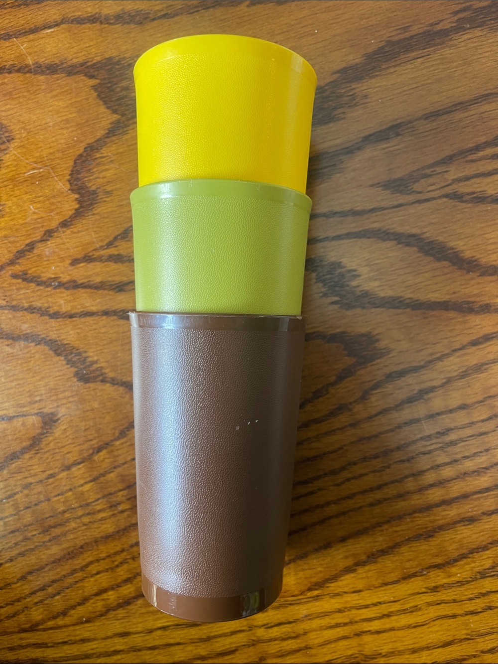 Tupperware 8oz stacking tumblers (3) 1320 series Harvest  Green Brien Gold